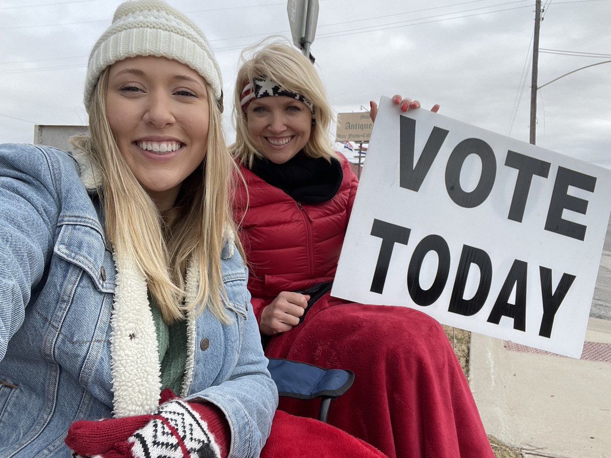 DrewSpringer's tweet photo. Using my secret weapons to get a big turnout today! Thanks @LydiaSpringer1 @katespringer_, Kimber &amp; Grant #Winning #SD30 #txlege https://t.co/TCogN0olll