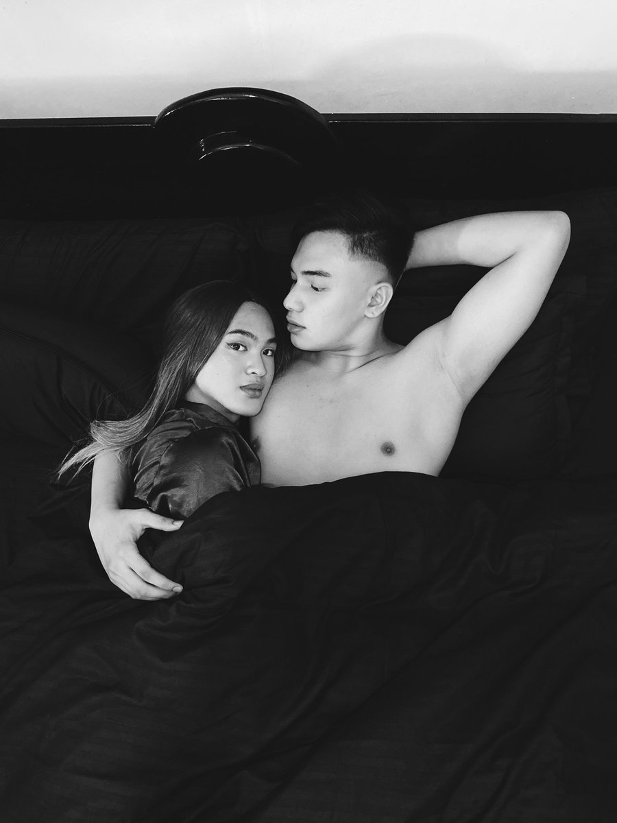 buknoyofc's tweet photo. B&amp;w is such a shade for those ppl na hindi kmai kilala in person.✨ https://t.co/R21yqy4dlv