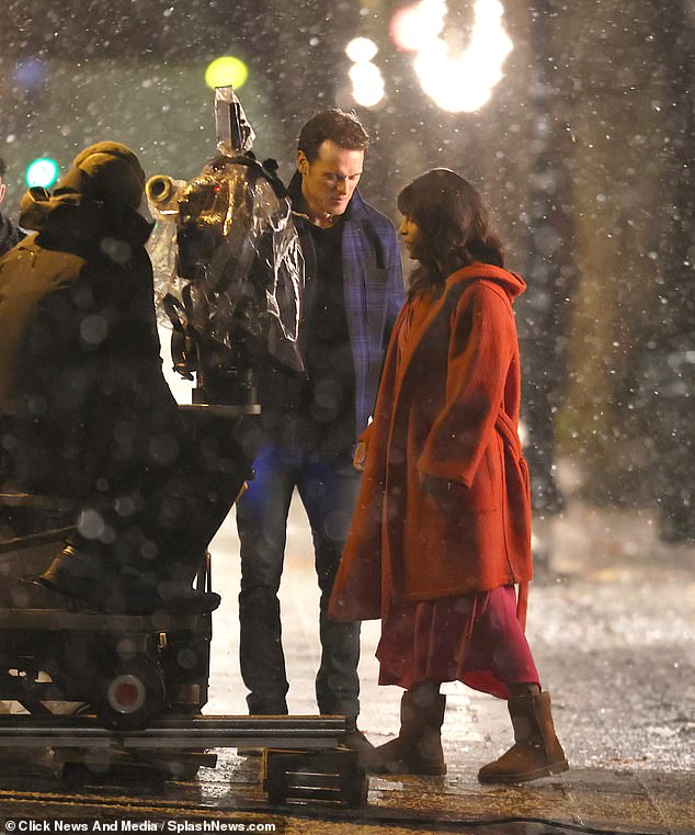 And because the photos were so many and ohhh so good.. i had to make another post with them! Just too good not to post them! Happy, excited us!!  #SamHeughan #PriyankaChopra #TextForYou https://www.dailymail.co.uk/tvshowbiz/article-9056669/amp/Priyanka-Chopra-shares-kiss-star-Sam-Heughan-film-Text-London.html?__twitter_impression=true