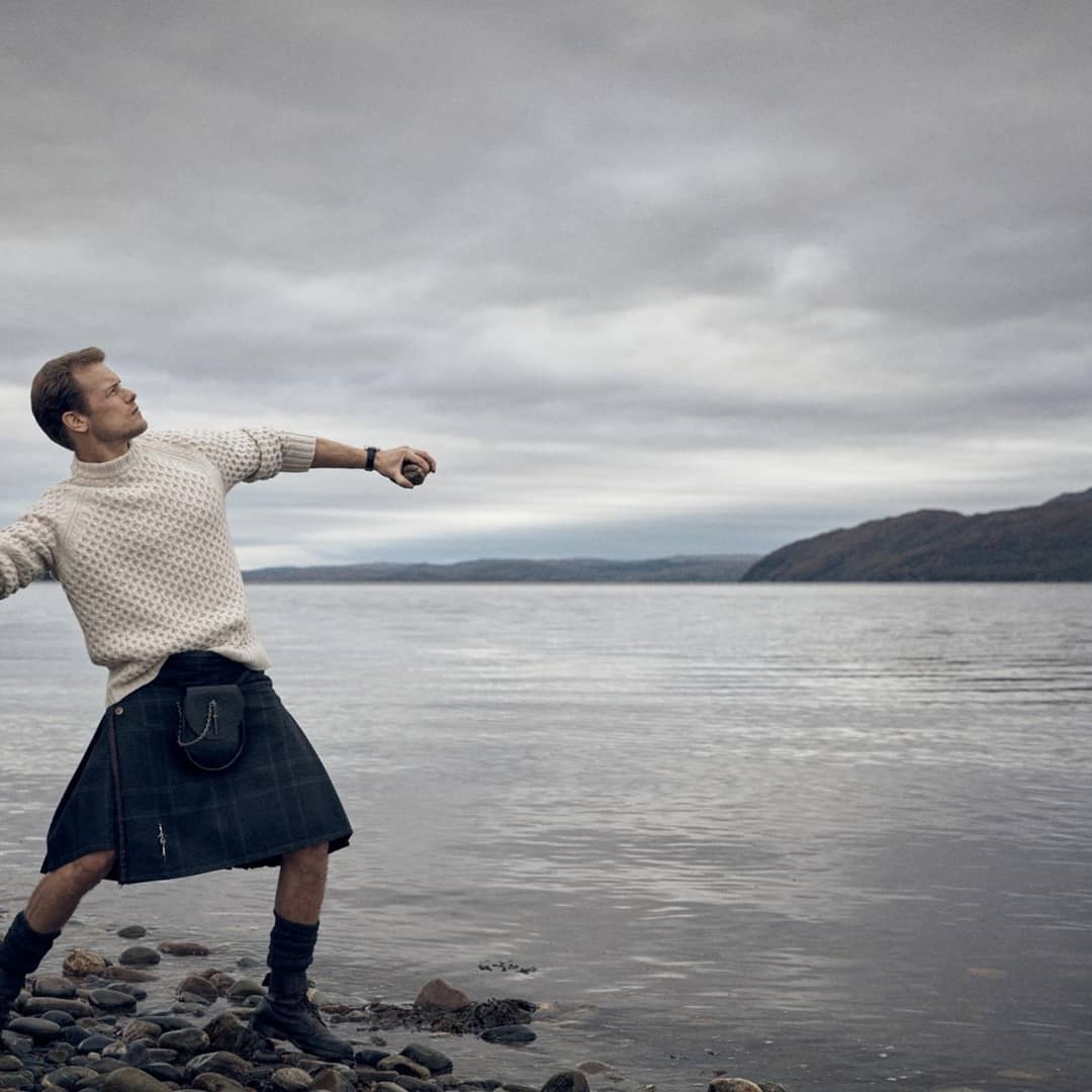 Keeping on with this manic Tuesday,  #TheRake posted the interview with Sam - The Monarch of the Glen. And it is a quintessential Sam! Text and visuals .. stunning! It truly captured the essence of the man! https://therake.com/stories/monarch-of-the-glen/ #SamHeughan Charlie Gray for  #TheRake