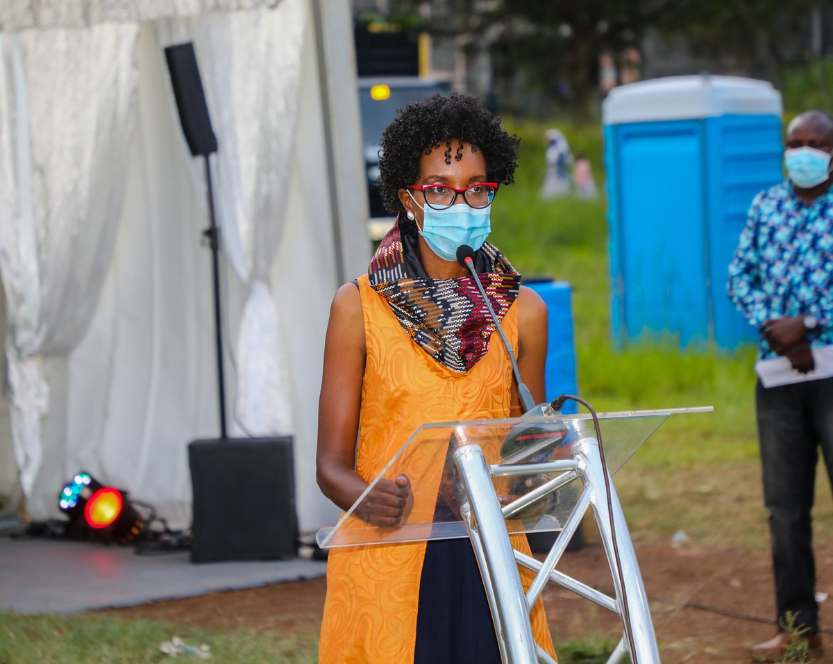 AchieOjany's tweet photo. @KisumuCountyKE First Lady Dorothy Nyong'o today presided over the drive in screening of the 'Jonarobi' film in Kisumu. The event was also graced by PS @MoICTKenya @rochieng @kenyafilmcomm CEO @TimothyOwase1 https://t.co/DnP5NcUqK1