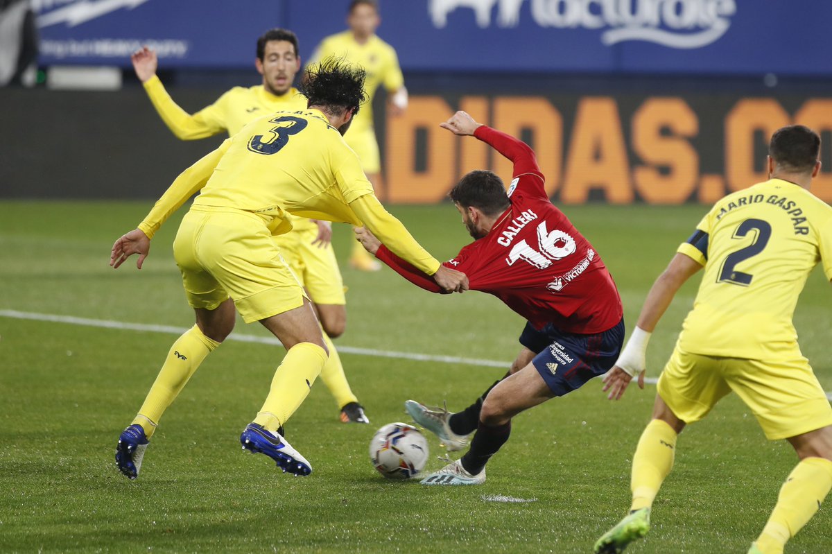 Osasuna's tweet photo. 😡

#OsasunaVillarreal https://t.co/88AtpbpooQ