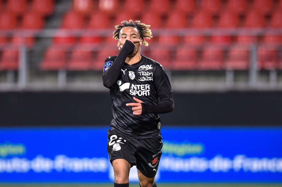 IronGomis's tweet photo. First Goal &amp; Win ⚫️ https://t.co/HbT4r0Oeo1