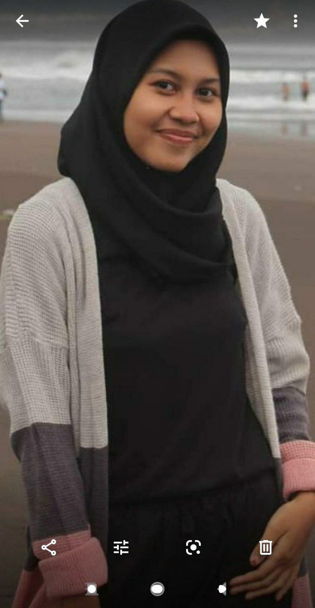 Ecaaa231's tweet photo. Tt nya ngecap sayang💕
Pejuhin kontolin ya
Tt mya itu lho yang kanan https://t.co/Q9FTjHdiuZ