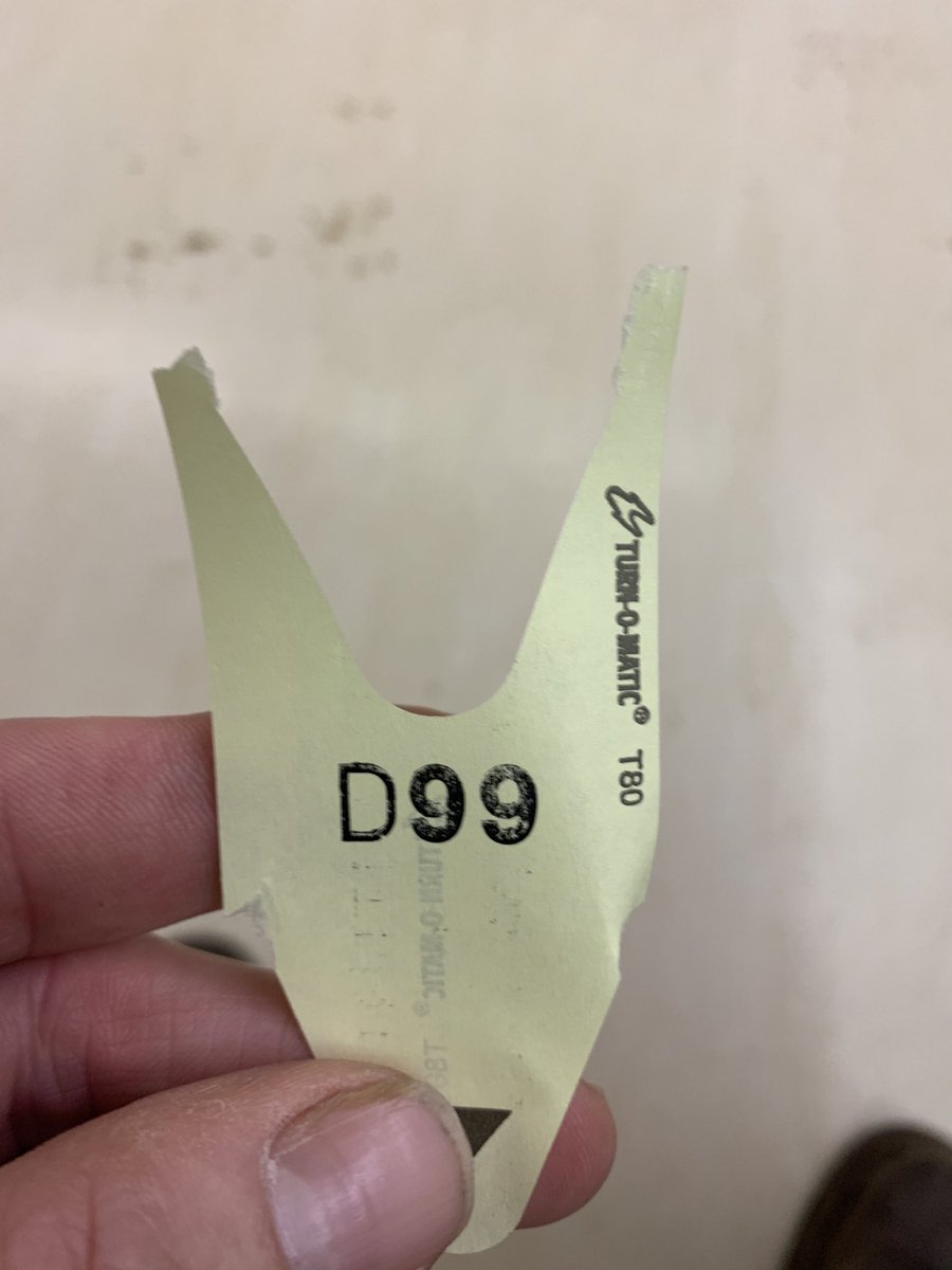 ufcstud's tweet image. Pulled a ⁦⁦@WayneGretzky⁩ waiting to give blood.