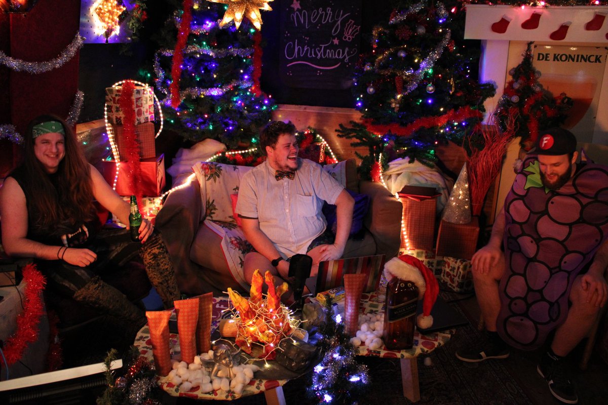 SoWhatGouda's tweet photo. Wij zijn er klaar voor! Zijn jullie ook klaar voor de pubquiz?
#pubquiz #gouda #bier #blijfthuis #reddekerst https://t.co/wcEJoIYXEw