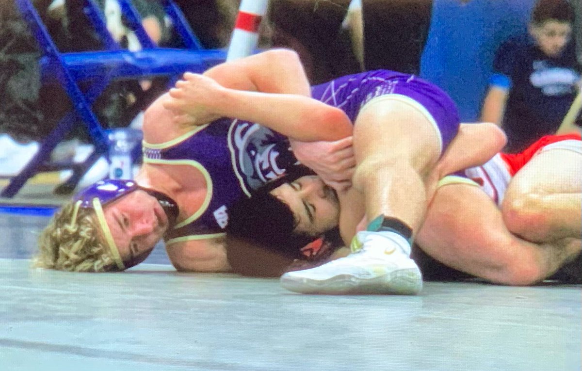 WS BEARS WRESTLING tweet media