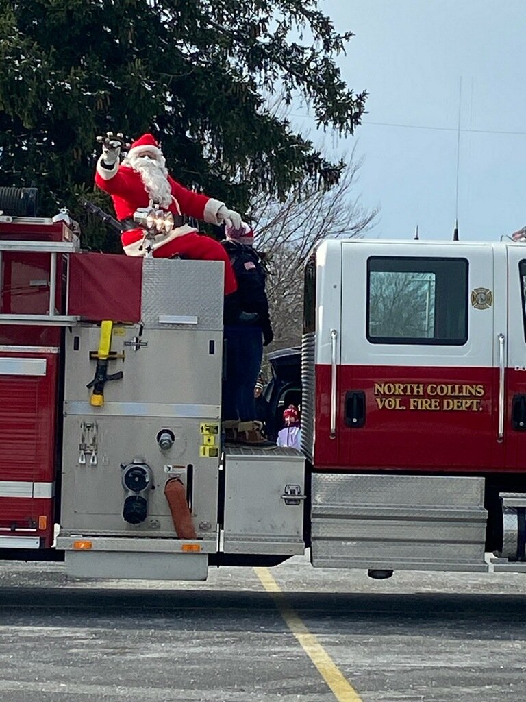 Today we had the pleasure of touring Santa through the Village of North Collins, to see all the kids before Christmas. Thank you to everyone who stepped out to wave and thank you for maintaining social distancing. Santa even wore his mask.. Merry Christmas.