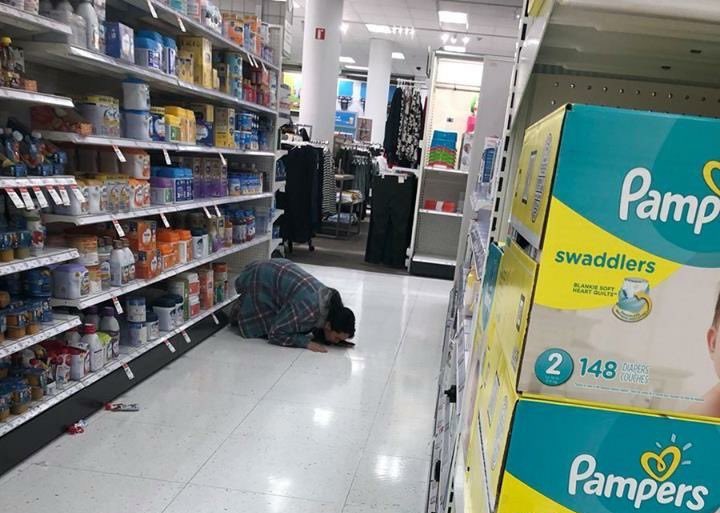 falsatargaryen's tweet photo. NÃO ESSA SEQUÊNCIA AQUI KKK https://t.co/e9SdsbpjM6