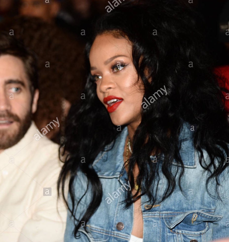 Wishing Jake Gyllenhaal a very happy birthday! 