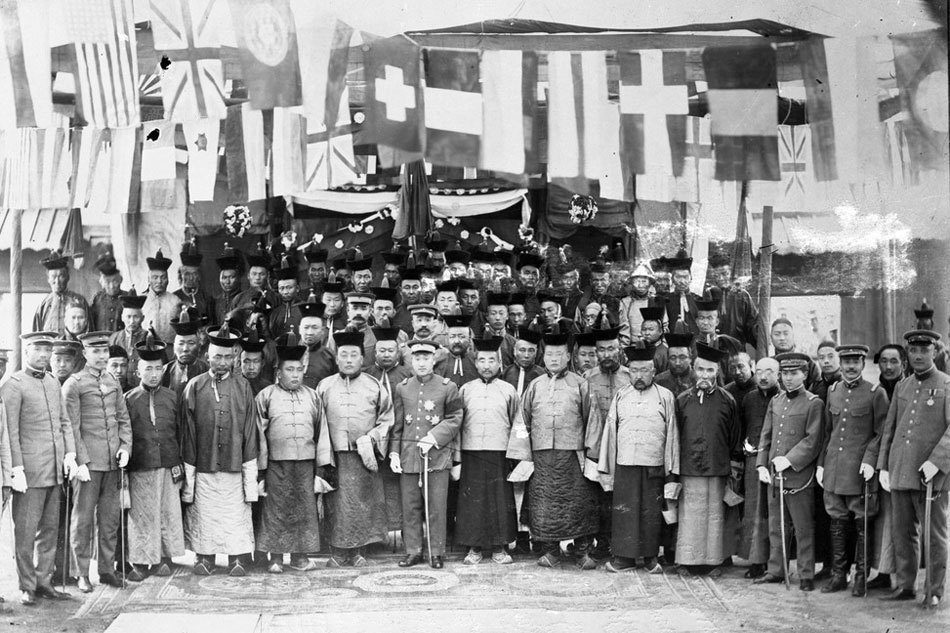 19/ Duan, under a military pact with Japan, started to train his troops for Europe, but then the armistice came. They were sent instead to take Outer Mongolia, where General Xu Shuzheng planned industrial development and like an "enlightened coloniser", started to learn Mongolian