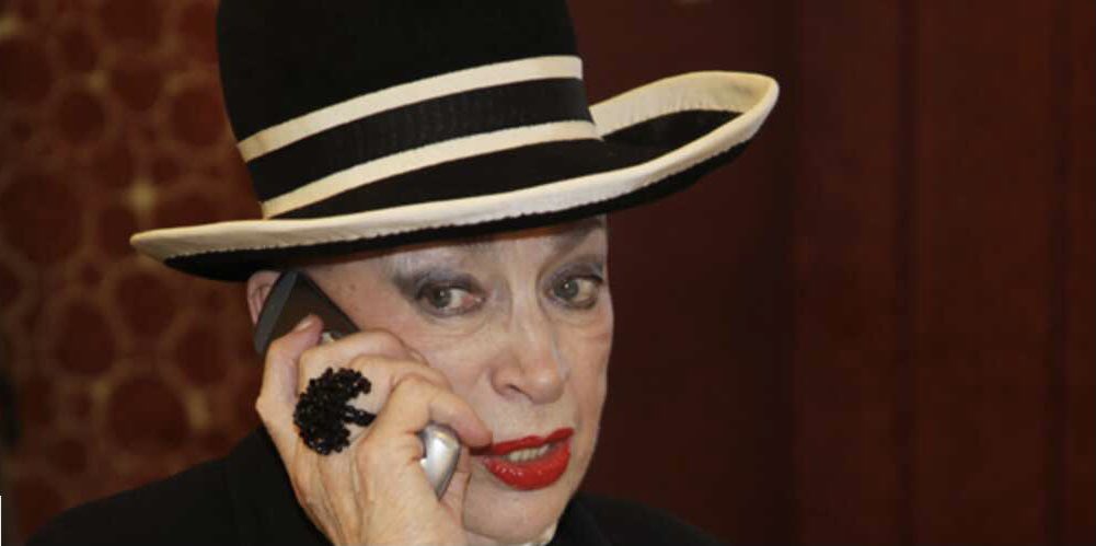 « J’appelle pour signaler une grosse fête au puy du fou alors qu’on est en couvre feu! » #MissFrance2021