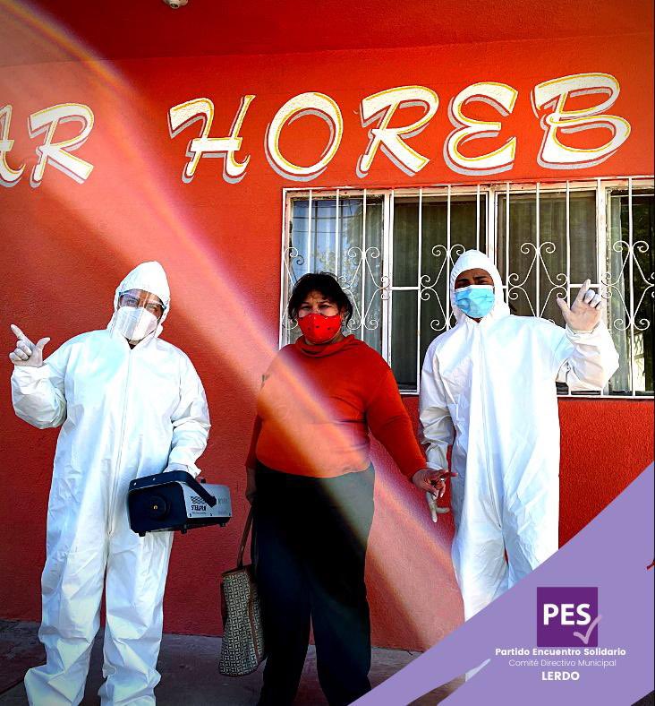 PesLerdo's tweet photo. Acudimos al llamado de la Señora Paty que nos solicitó apoyo para sanitizar el templo “Horeb” para que ahora vuelvan a reunirse, lo hagan con mayor seguridad. 

#SeamosSolidarios #SomosPES https://t.co/p0YiPkCPGm