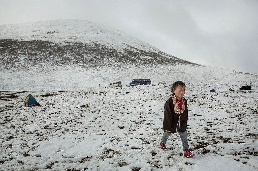 In 2018, Chinese aerospace and defense companies were reportedly building thousands of fuel-burning chambers intended to produce vast amounts of precipitation along the Alaska-sized Tibetan plateau  https://trib.al/Mpl5FZl 