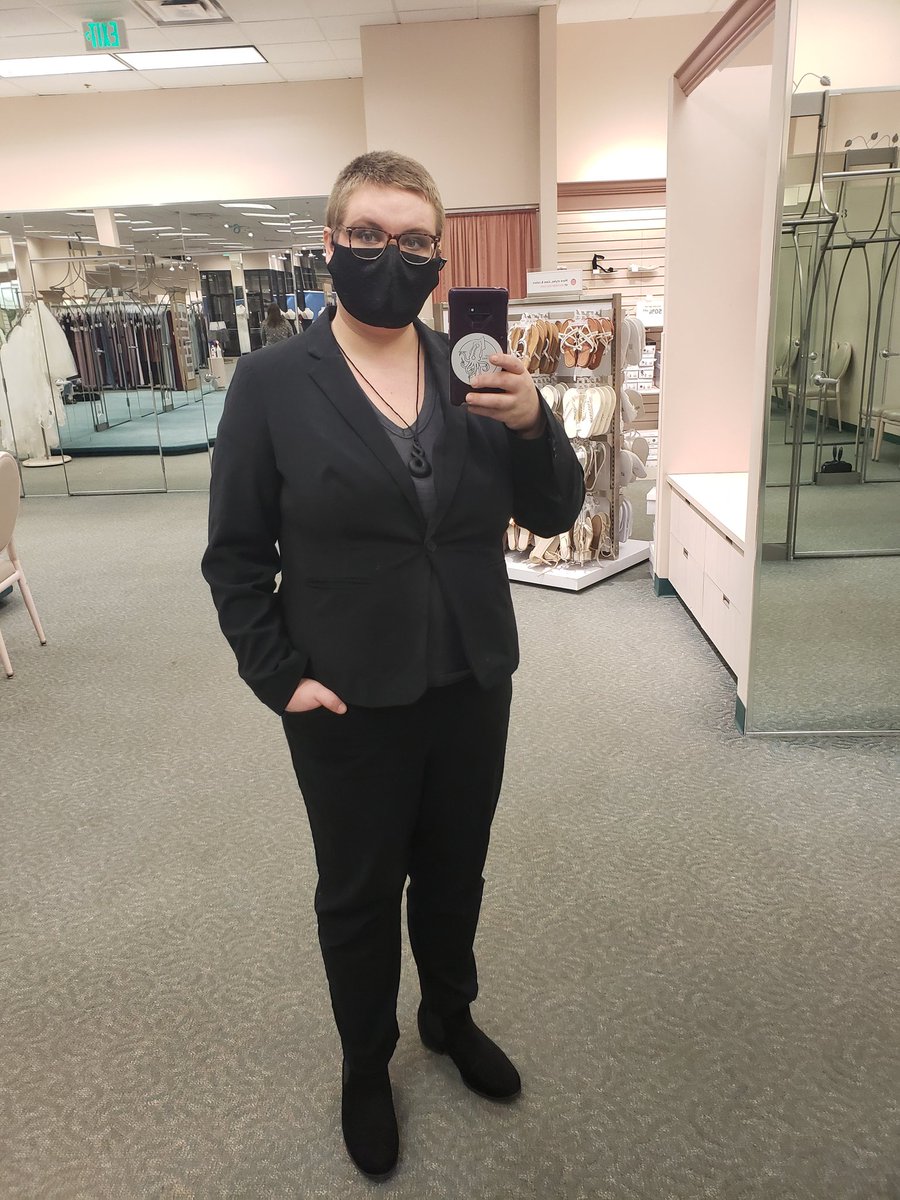 ClementineTangi's tweet photo. Well...this is a new look for me https://t.co/8yEUqgGfUy