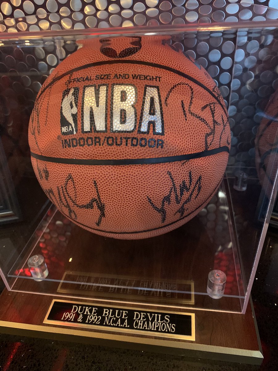 revmichaelrowan's tweet photo. @DukeMBB From one of the greatest duke squads ever, and one of the greatest games ever. #dukekentucky #lastsecondlaettnershot https://t.co/OWygqzA40t