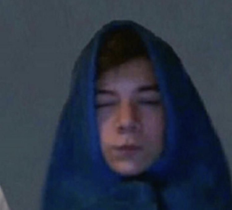 very long and needed thread of             • fetus harry •