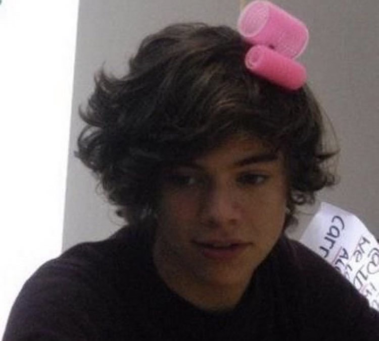 very long and needed thread of             • fetus harry •