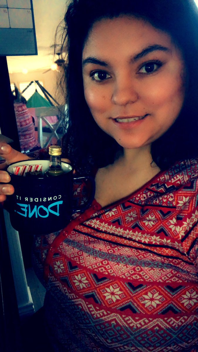 Leadyourstore's tweet photo. Working from home got sent a gift 🎁 from my boss for Christmas. Awesome 😎 Boss. #christmas https://t.co/PB7Qv8euyz