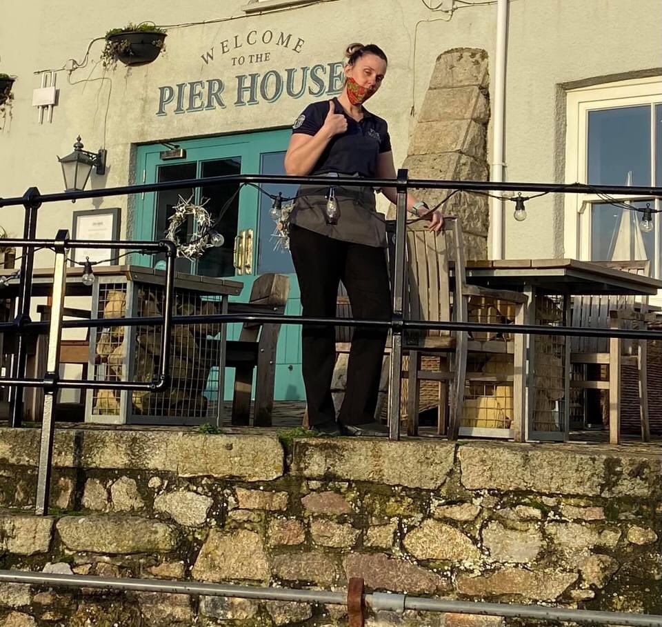 Nice morning for the STARC captains Christmas run well organised, thanks for leading George 👍🏻also had a supporter at the Pier House thanks Jennie James x
Happy Christmas everyone 🌲🍺 stay well and safe 💜💛