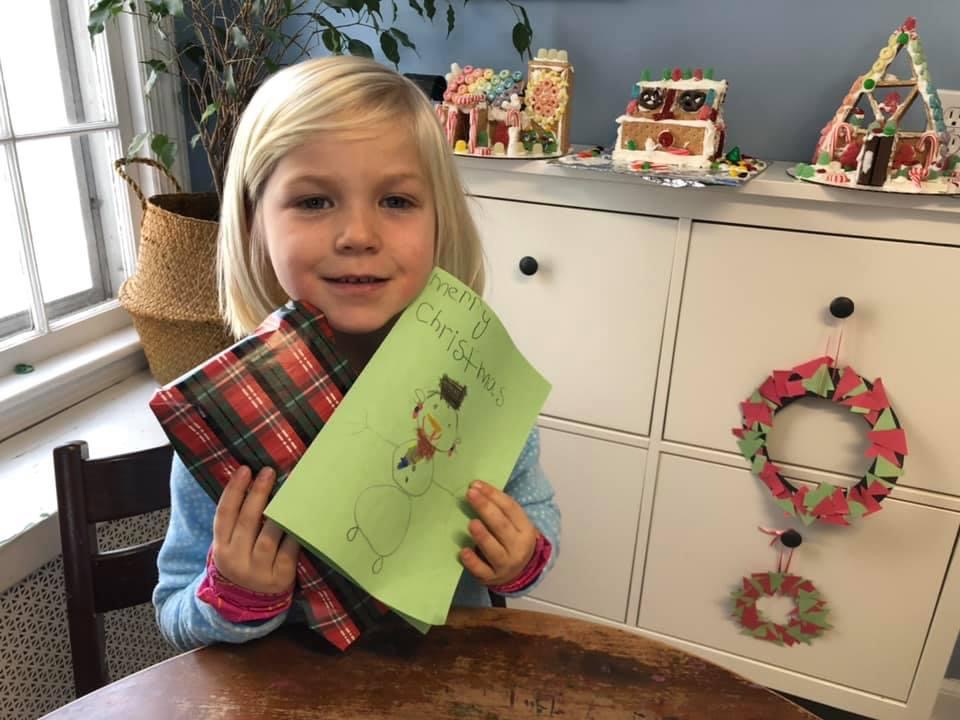 LittleHelpers9's tweet photo. @circlefriends Wrap &amp; Give project 
https://t.co/4cZm4UY7kp

#littlehelpers #fairfieldCT #kindkids #sharekindness #circleoffriends #holidaygiving #christmas #circleoffriends #volunteer #serve #give #love #specialneeds #wrapandgive https://t.co/35sN9v5fbC