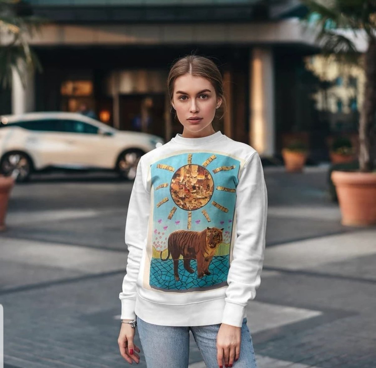 CustomizedEss's tweet image. What&apos;s not to love about this sweatshirt? 🤩 Create a stylish unisex sweatshirt using designs from our gallery or the way you want.