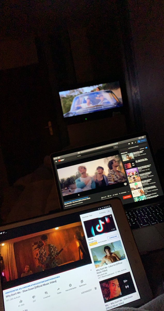 julikakck's tweet image. don’t forget to stream #SlowDownVideo #STREAMSLOWDOWN