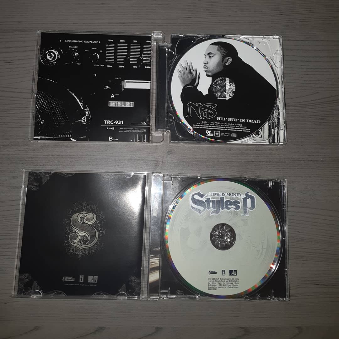 These 2 dope albums dropped on this day in 2006:

Nas - hip hop is dead

Styles P - Time is money

#nas #stylesp #queensbridge #yonkers #newyorkhiphop #hiphop #hiphopcollector #hiphopcollection #2006 #thelox #bravehearts