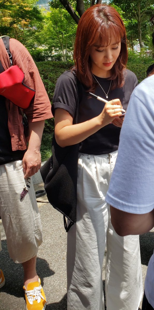 how kwon yuri looks in real life; a breathing thread