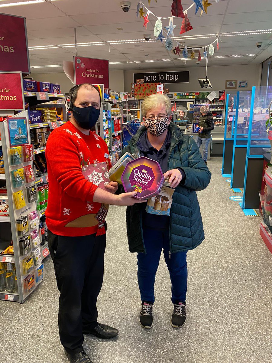Some of our lovely  deserving customers #littlegiftsofchristmas Victoria road coop Oswestry <a href="/kingcop4/">Craig Emery 💚</a> <a href="/Sponge376/">Sarah</a> <a href="/P_Chudders/">Paul Chudley</a> 💙