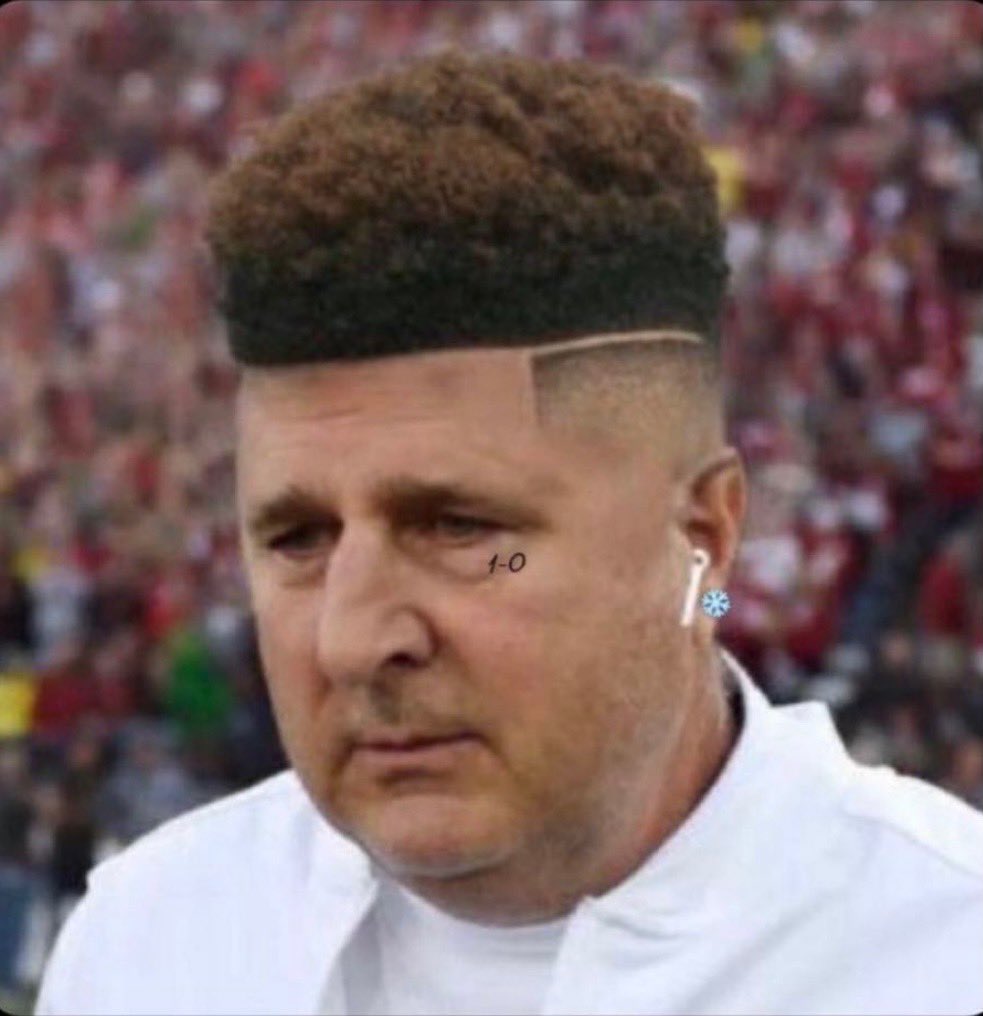 TOUCHDOWN DAWGS. THIS TEAM IS SEXY