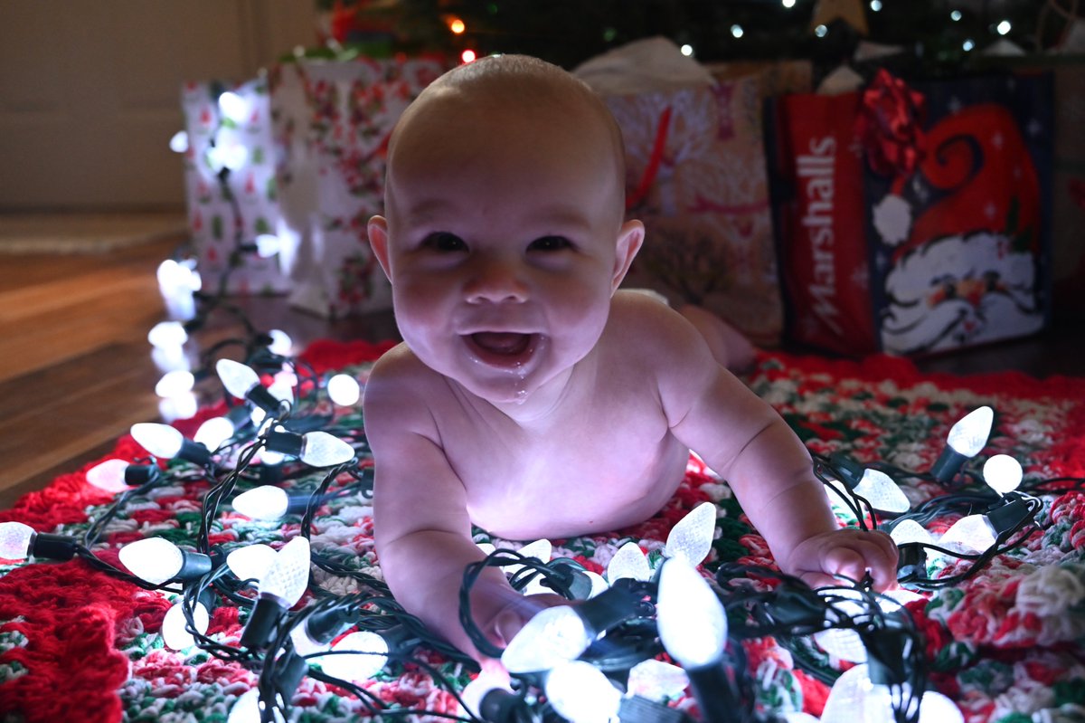 DAClifePRH's tweet photo. This guy is excited for his first Christmas! He’s loving the Christmas lights and holiday music! #merrymusicchoice https://t.co/bqghEplOha