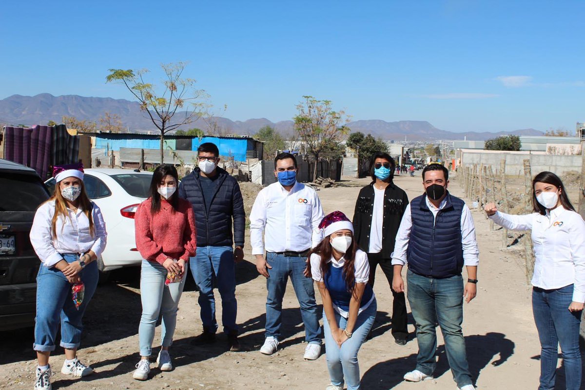 NNDCoahuila's tweet photo. "Por que los buenos resultados se dan actuando". Gracias a todos los apoyos de la sociedad en general y al gran equipo que respalda a #NadaNosDetiene Llevamos acabo el día de hoy el COBIJATÓN 2020 en Saltillo, Coahuila. https://t.co/7HMlZ9D9jb
