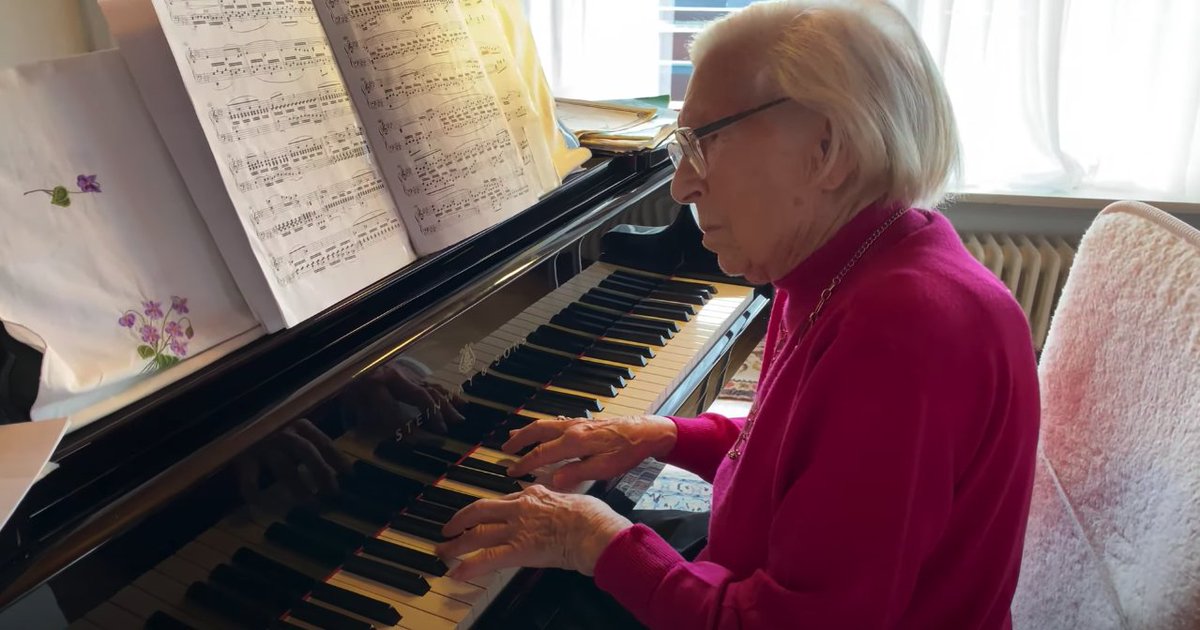 Brava for an incredible performance from a 94 year-old Grandma! ❤❤❤
 
Watch this video and more on the #GlobalOdeToJoy playlist! bit.ly/GOTJplaylist