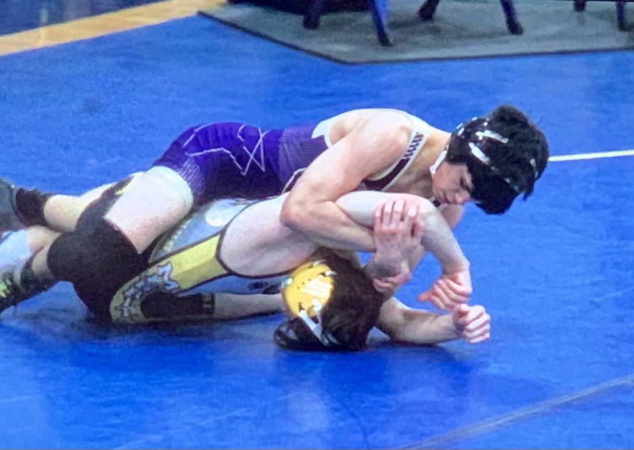 WS BEARS WRESTLING tweet media