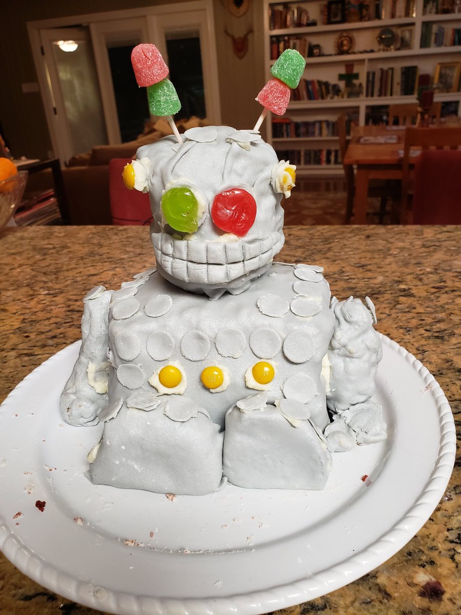 We #NailedItAtHome and had so much fun making this red velvet robot cake.