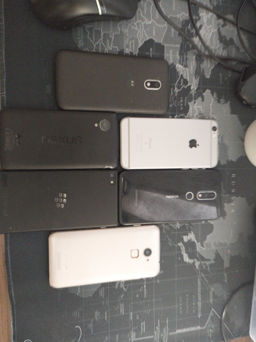 v33riot's tweet photo. Think I'm into mobile collection
😎
#BlackBerry #motorola #iPhoneTeam
#CoolpadInd #nokia #lgnexus https://t.co/Z03YgzGK29