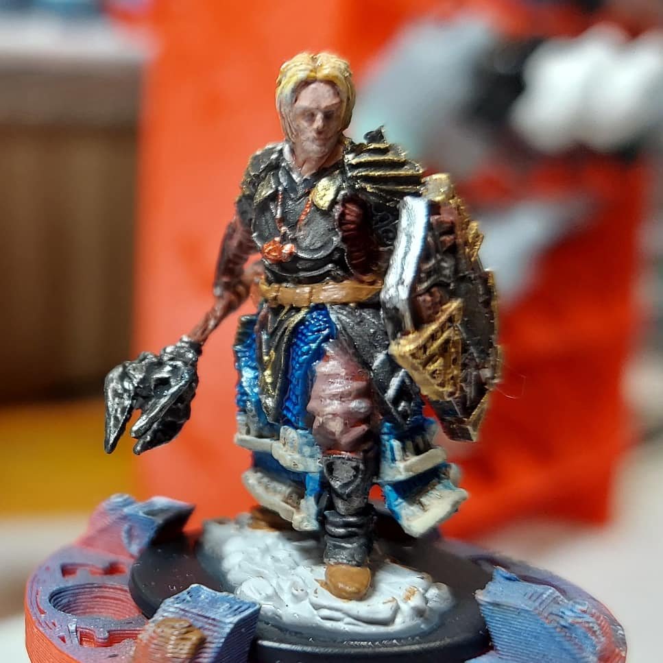 Songwind's tweet photo. #hobbystreak #day8

Organized the paint desk, and made more progress on the cleric. https://t.co/4wsHfcZhcI