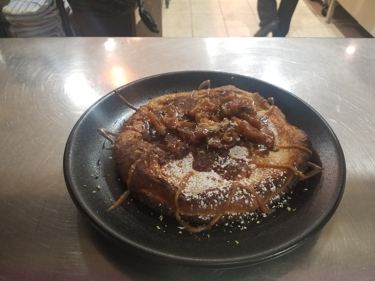 100IBUs's tweet photo. Yo @dasMEHDI you wanted to see some of my work.  Here are some fancy plates and a za, check out https://t.co/Q0zKPzyonl to see the entire place and what we are doing now! https://t.co/5GGDuAidyp
