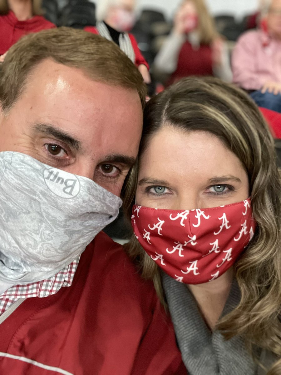 amberwaters21's tweet photo. Roll Tide!🐘 #SECChampionship https://t.co/ZVt364ESIY