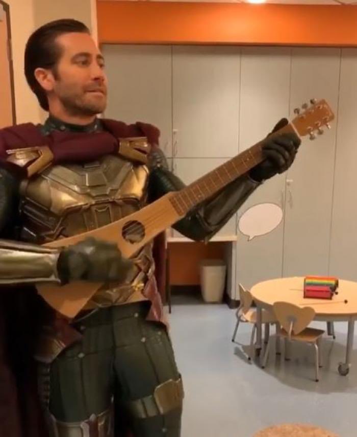 Happy birthday to the incredibly talented Jake Gyllenhaal! 