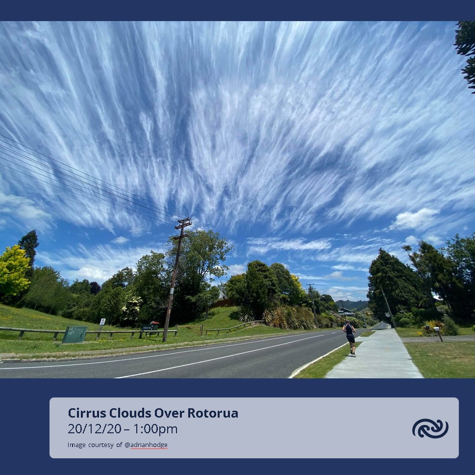 There's a thin line of cloud moving over North Island associated with a weak upper trough. Despite having no impact on surface weather, it does make for some great photos. Thanks <a href="/adrianhodge/">Adrian Hodge</a> ^TA