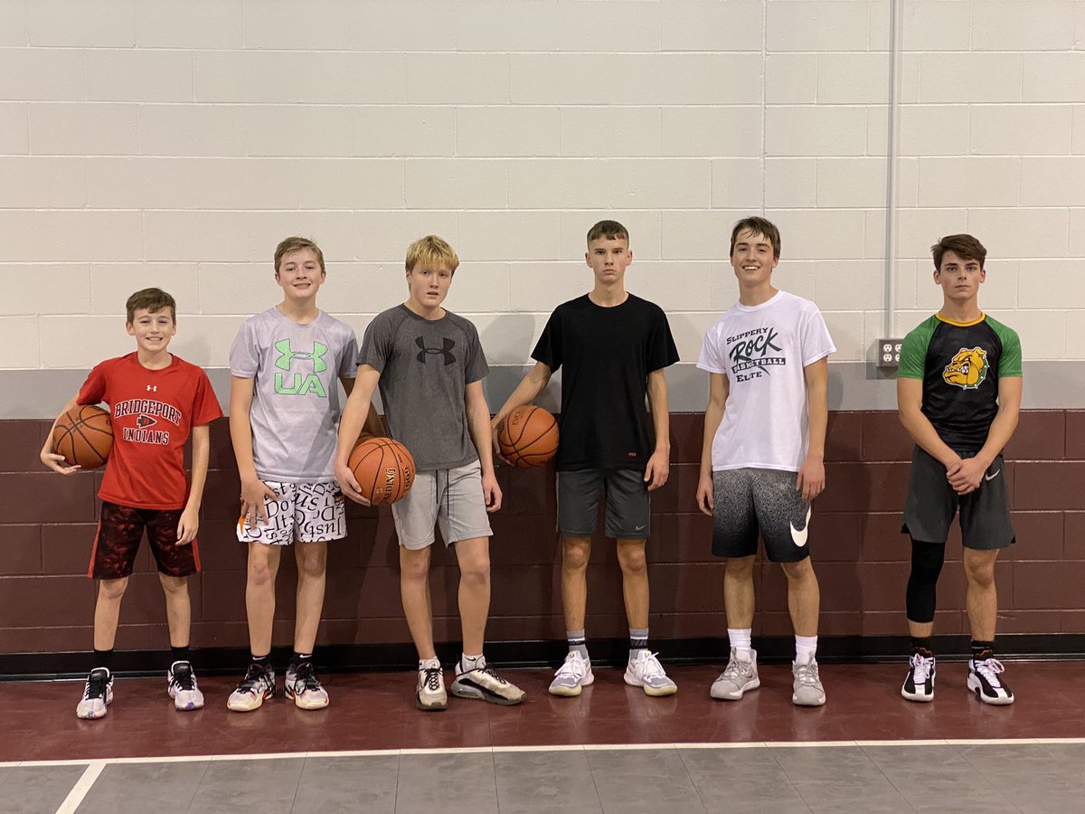 WvReignHoops's tweet photo. We workin’ 🏀 #SkillzSessionz https://t.co/aQK6ZbYFTz