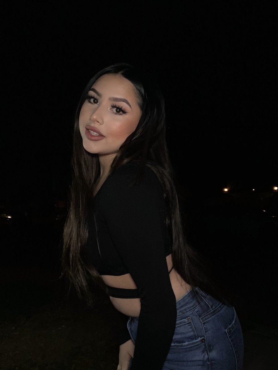 AceretoAlexa's tweet photo. 🖤 https://t.co/C5ZERlUtUZ