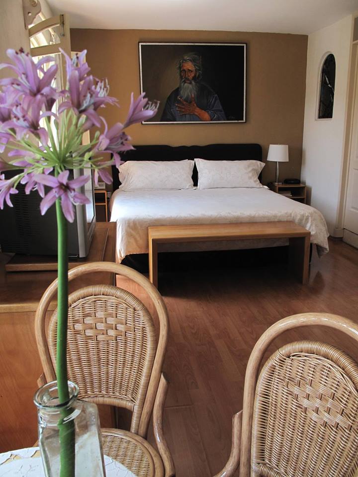HVitrales's tweet photo. #ZacatecasDeslumbrante ciudad que no requiere de publicidad para conocerla, "#Hotelcasonalosvitrales" te invita a hospedarse con nosotros y descubrir lo maravilloso de la ciudad. Ven y conoce tu casa fuera de casa Agenda tu reservación al teléfonos (492) 688 3401, (492) 925 0096 https://t.co/fqHA6PJqYc