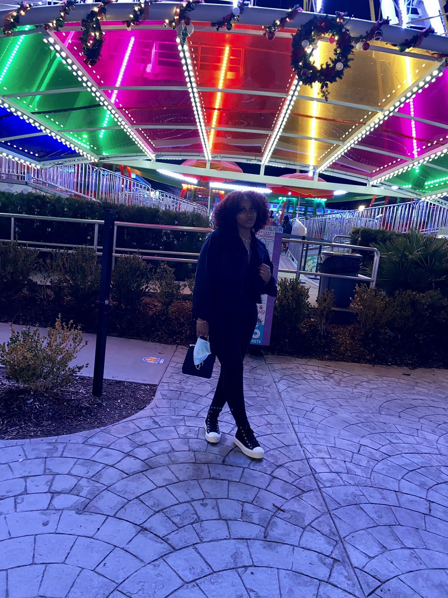 🧜🏽‍♀️ tweet media