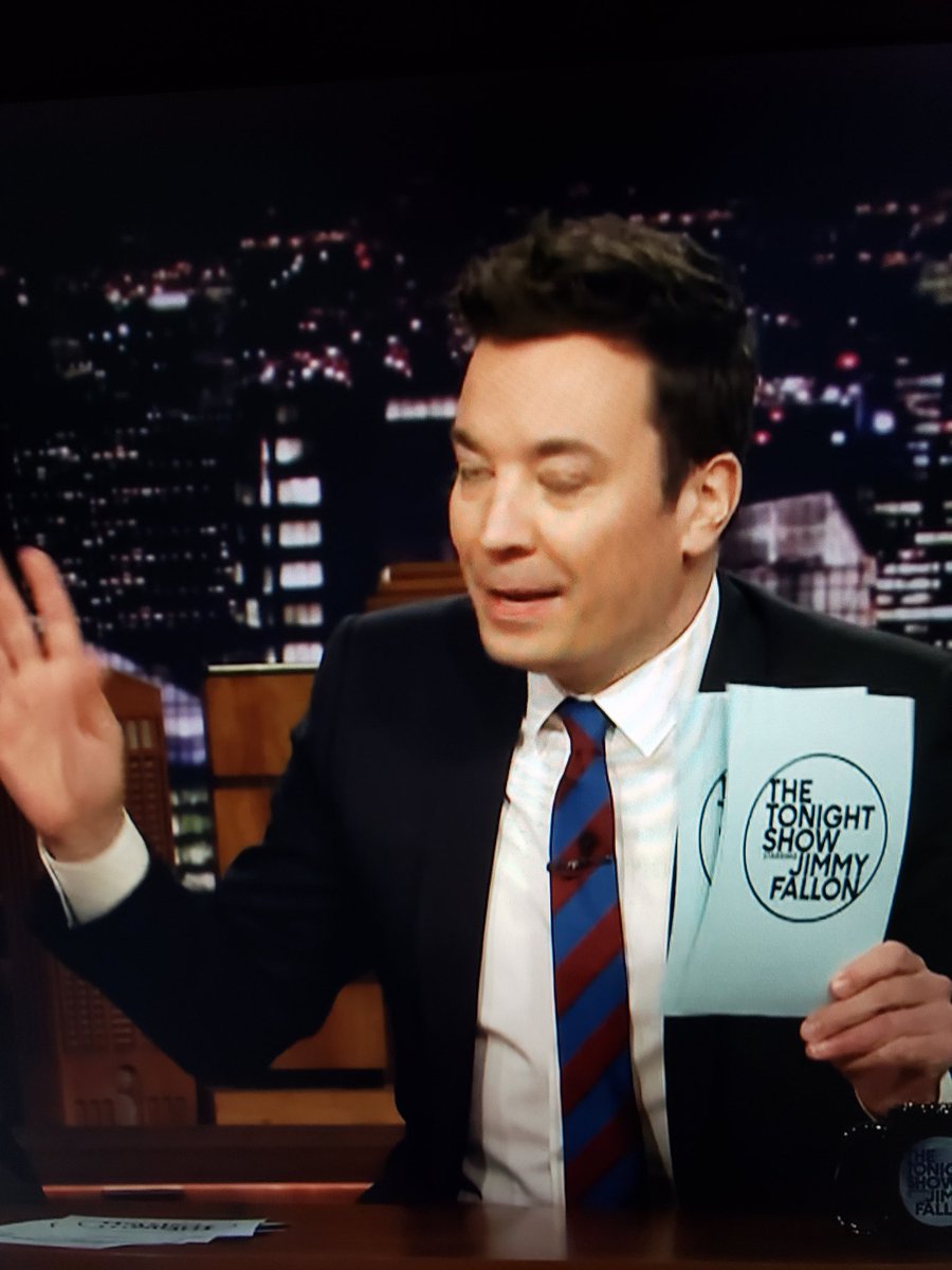 ble3315's tweet photo. @jimmyfallon I accidentally paused a video to get a snack, didn't realized what I paused too 🥴🥺 https://t.co/7QFkHmT47v