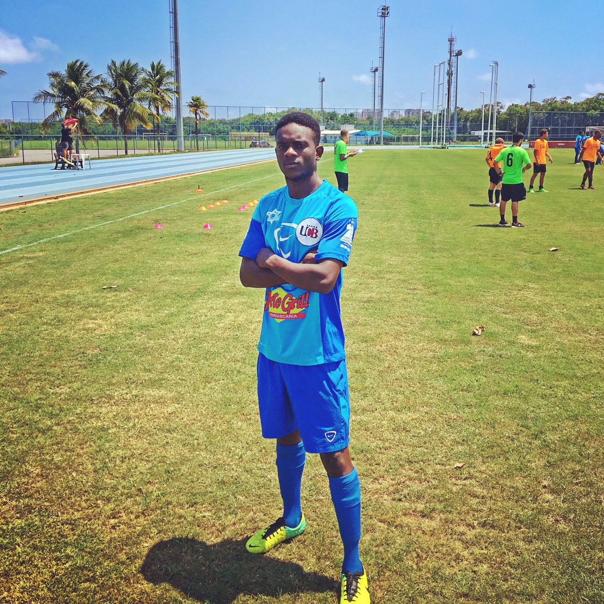 falcaosilva98's tweet photo. Quem não sonhou em ser um jogador de futebol...🎼
Amistoso: Vila olímpica 11x1 Hammer
Coro com coça! 🙅🏿♂️ #executamos #vapo #favelavenceu https://t.co/97LxW5O3CZ