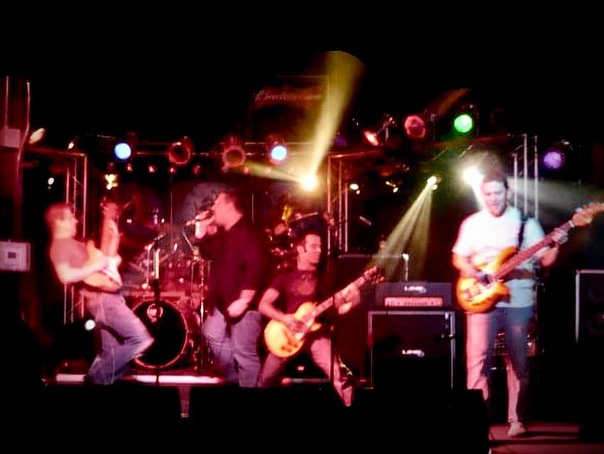 DavidVoxMullen's tweet photo. Man it feels like a lifetime ago! (But the music still kicks ass)
#TheSlipstream
https://t.co/b05o0ohUaB https://t.co/53BF6Xjhdx