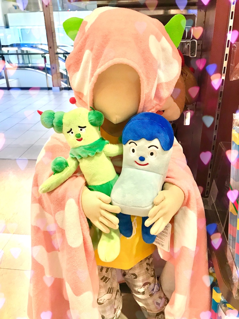 nhk_st's tweet photo. ＼おはようございます🎄／

#NHKキャラクターショップ オープン致しました🌟
#みいつけた ！のコーナーでは

✨なりきり湯上りタオル
✨コッシーLサイズ

などプレゼントにオススメの商品ご用意しております☝️🌟
Lサイズは約36cmのビッグサイズ〜💥

本日もどうぞよろしくお願いします✨
#ソラマチ https://t.co/0HrtXBhFPW
